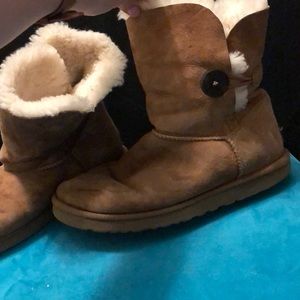 Used Tan Brown Uggs AS IS